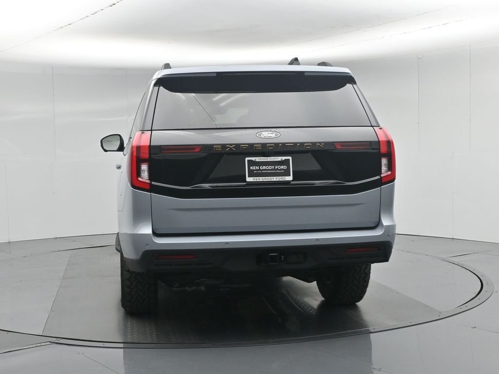 New 2026 Glacier Gray Metallic Tri-Coat Ford Tremor image 32
