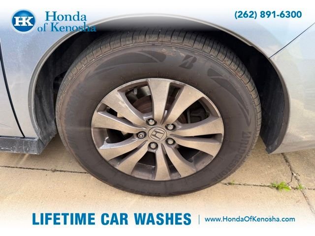 Used 2014  Honda EX image 3