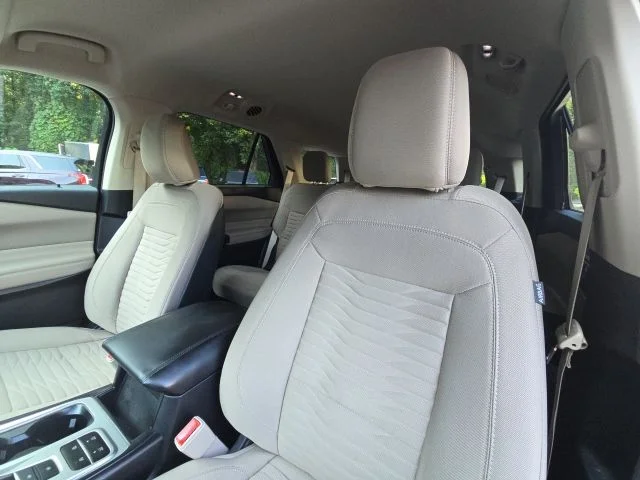 Used 2020 Gray Ford XLT image 26