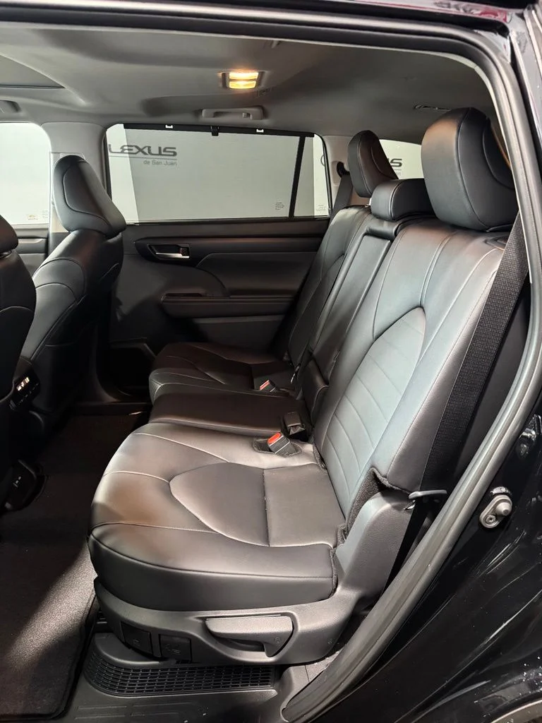 New 2026 Black Toyota XLE image 30