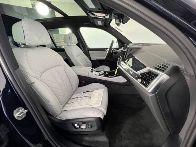 New 2026 Black BMW sDrive40i image 39