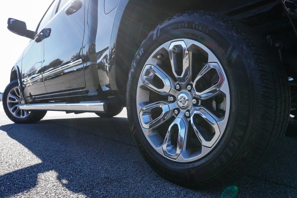 Used 2022 Black Ram Laramie image 38