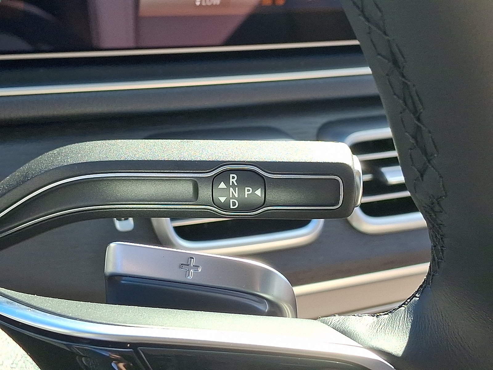 New 2026 Black Mercedes-Benz GLE 450 image 13