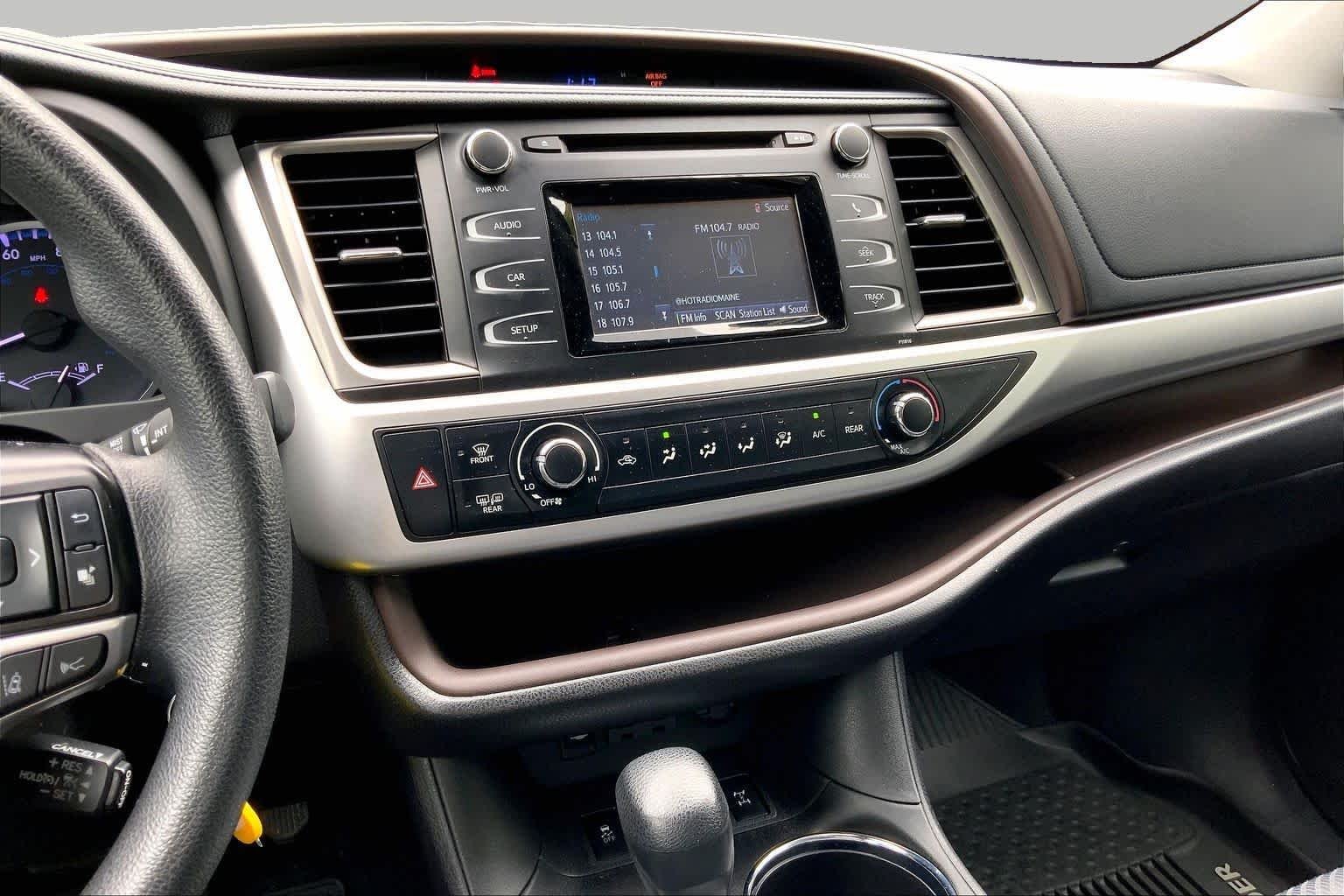 Used 2019 Midnight Black Metallic Toyota LE image 7