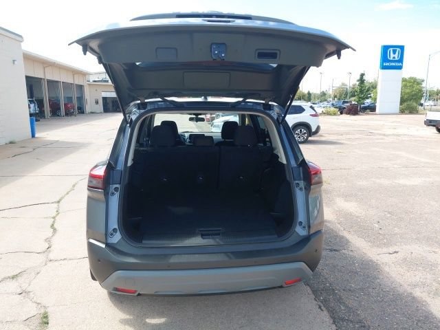 Used 2023 Gray Nissan S image 33