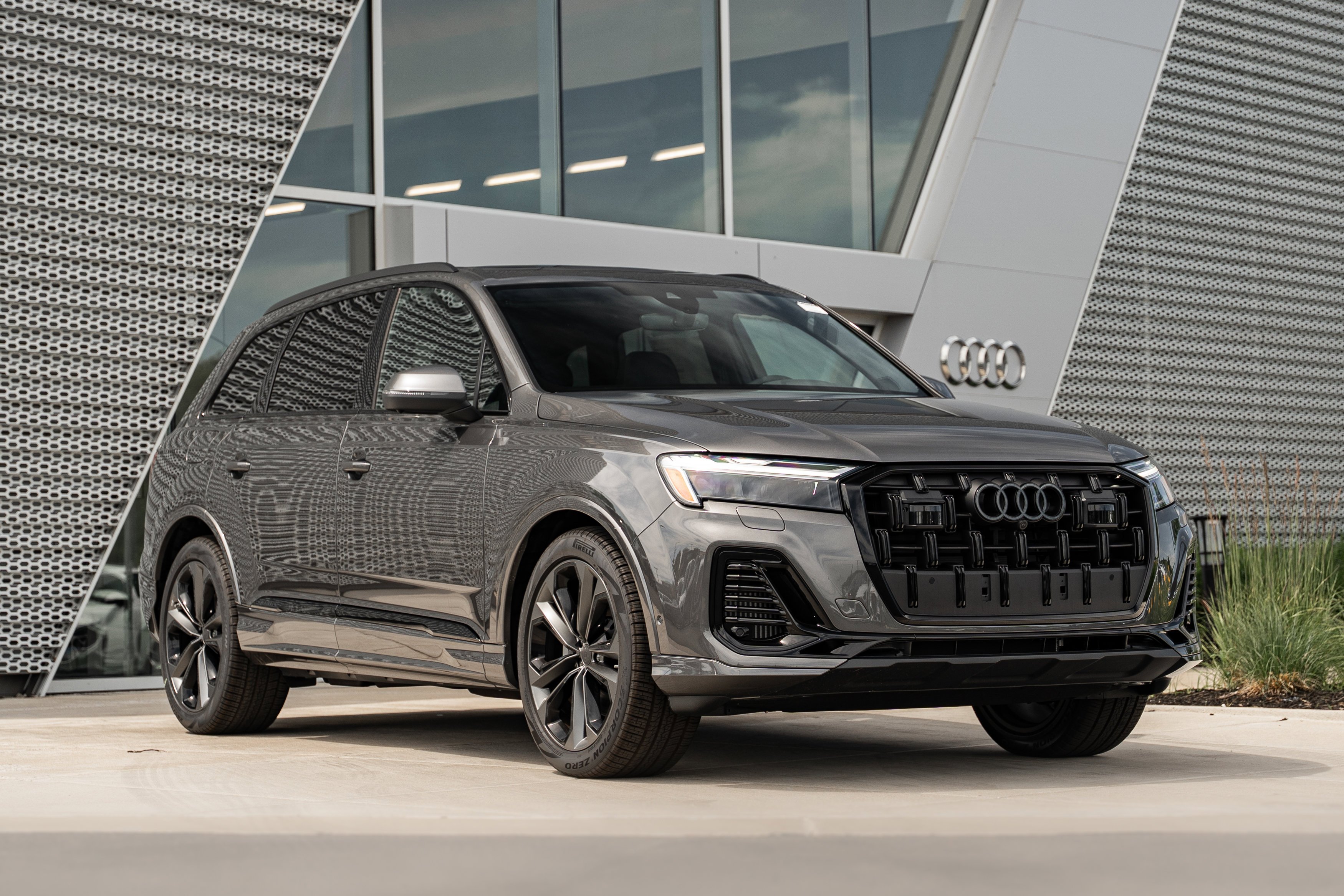 2026 Audi Q7 55 Premium Plus quattro Tiptronic's photo