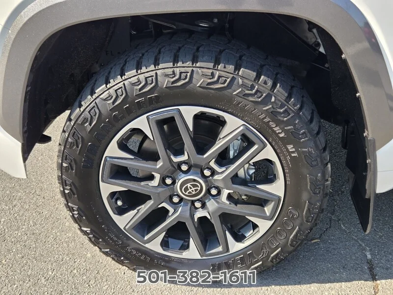 Used 2024 Ice TOYOTA LIMITED CREWMAX 5.5