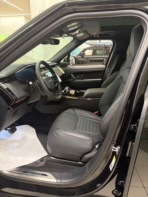 New 2027 Santorini Black Land Rover  image 6
