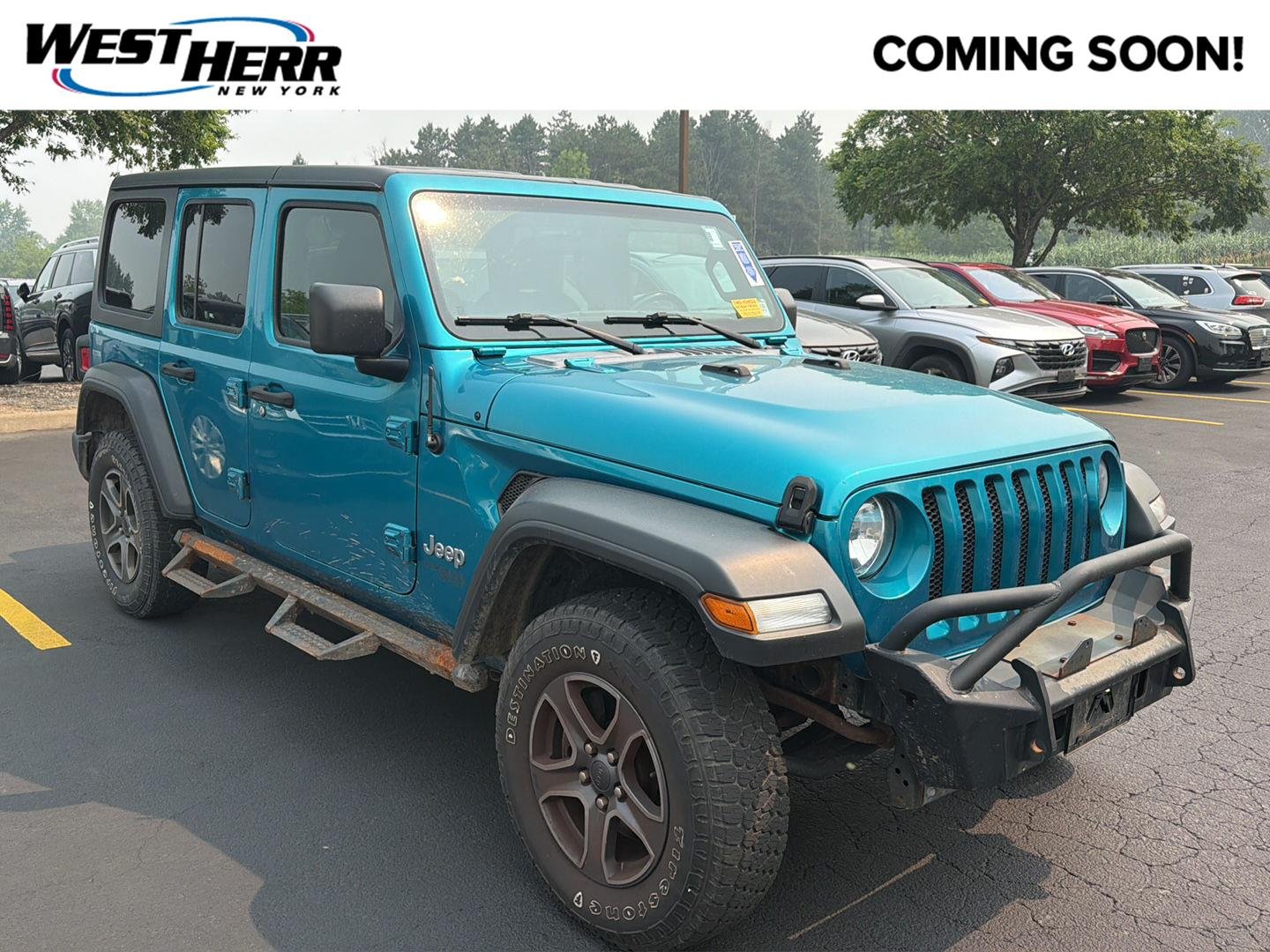 Used 2019 Bikini Pearlcoat Jeep Sport S image 1