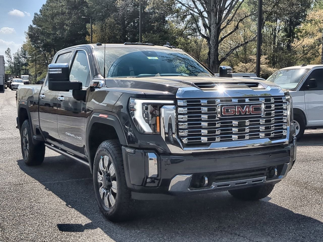 2026 GMC Sierra 2500HD Denali - Photo 2