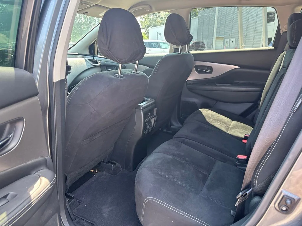 Used 2020 Gray Nissan S image 7