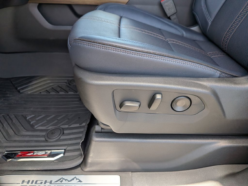 2026 Chevrolet Silverado 1500 High Country - Photo 14