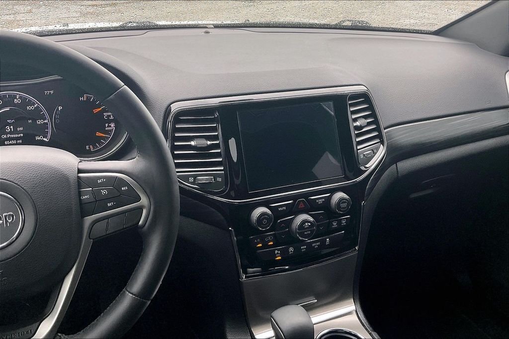Used 2019 Bright White Clearcoat Jeep Altitude image 9