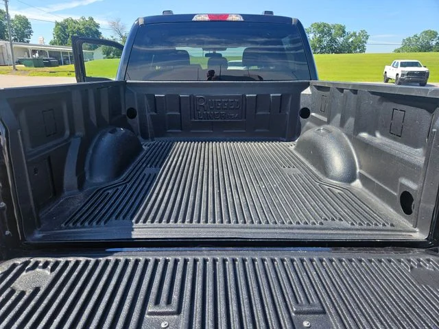 Used 2025 Black Ford XLT image 23
