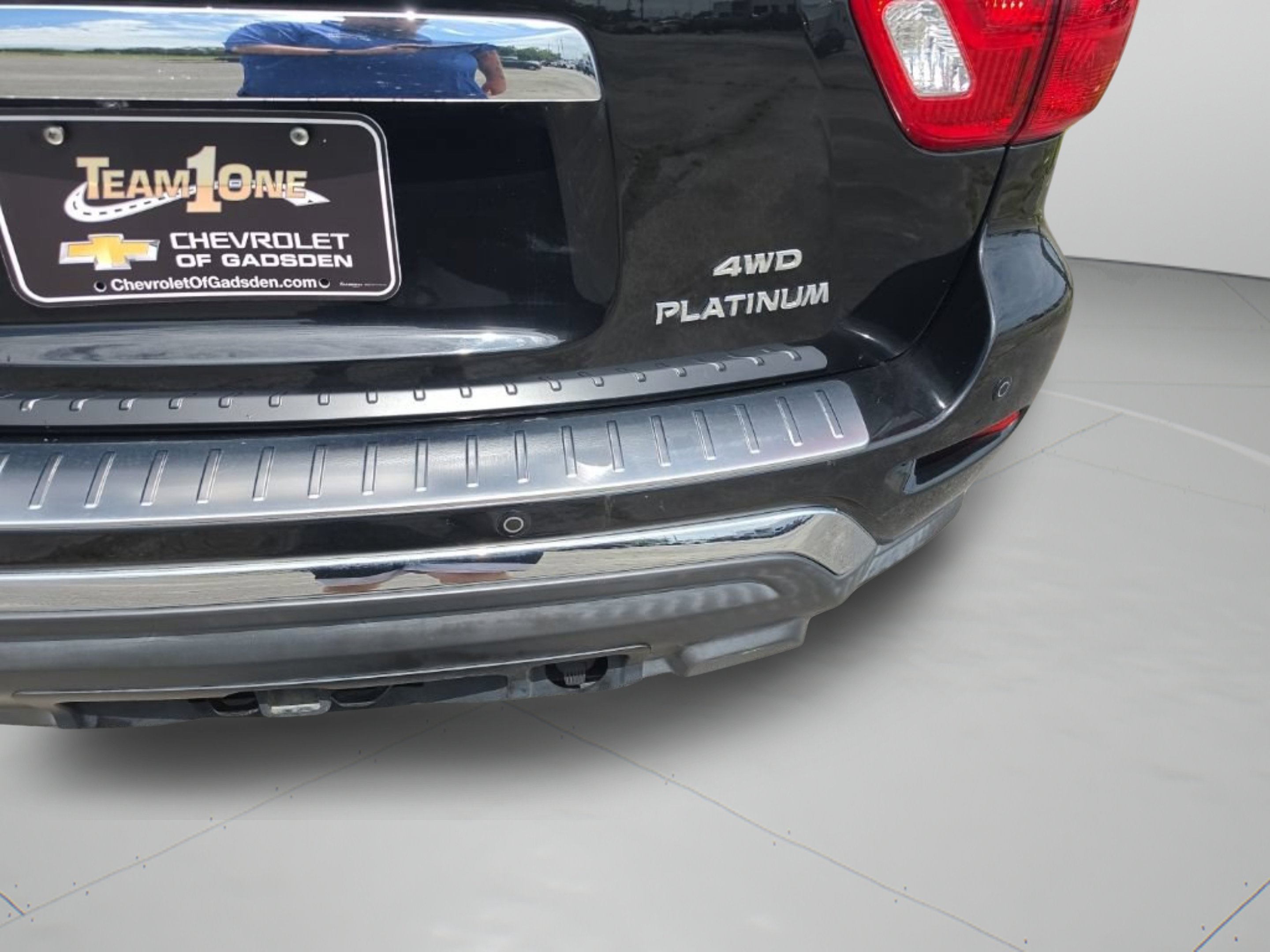 Used 2018 Black Nissan Platinum image 36