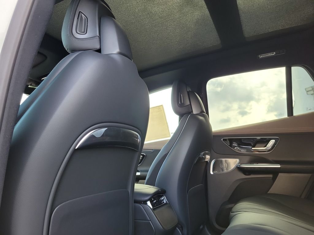 New 2027 Polar White Mercedes-Benz EQE 320+ image 11