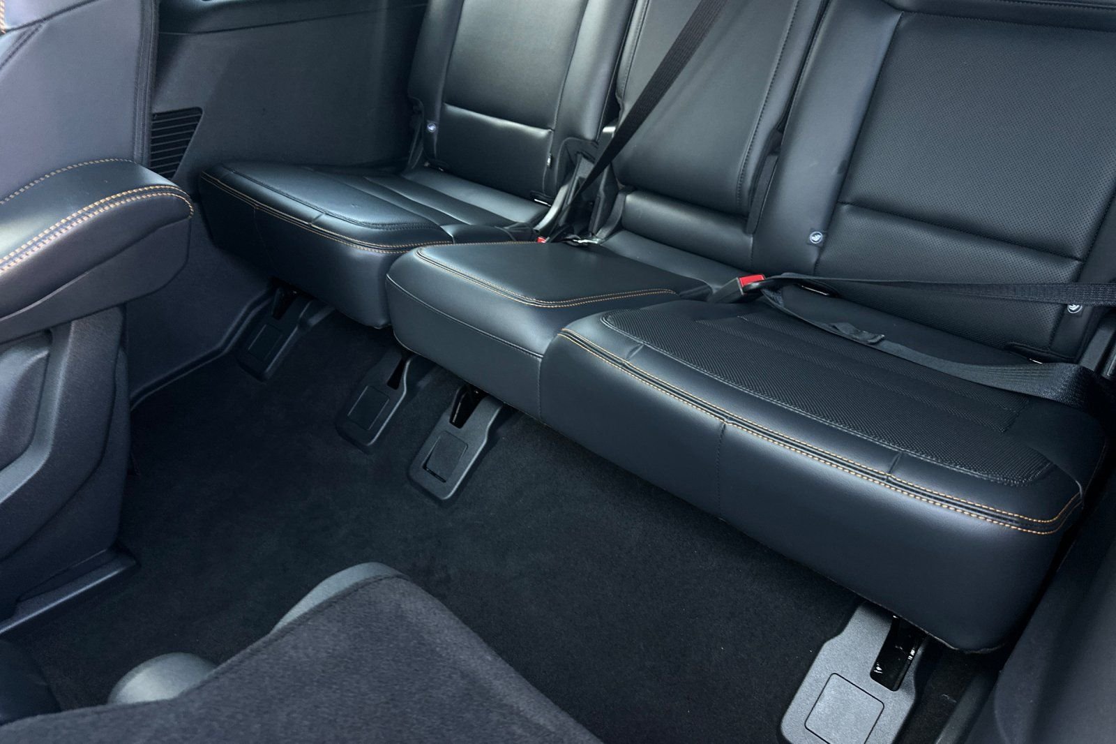 Used 2025 Gray Ford Tremor image 17