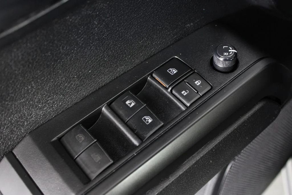 Used 2022 Silver Toyota SR image 20