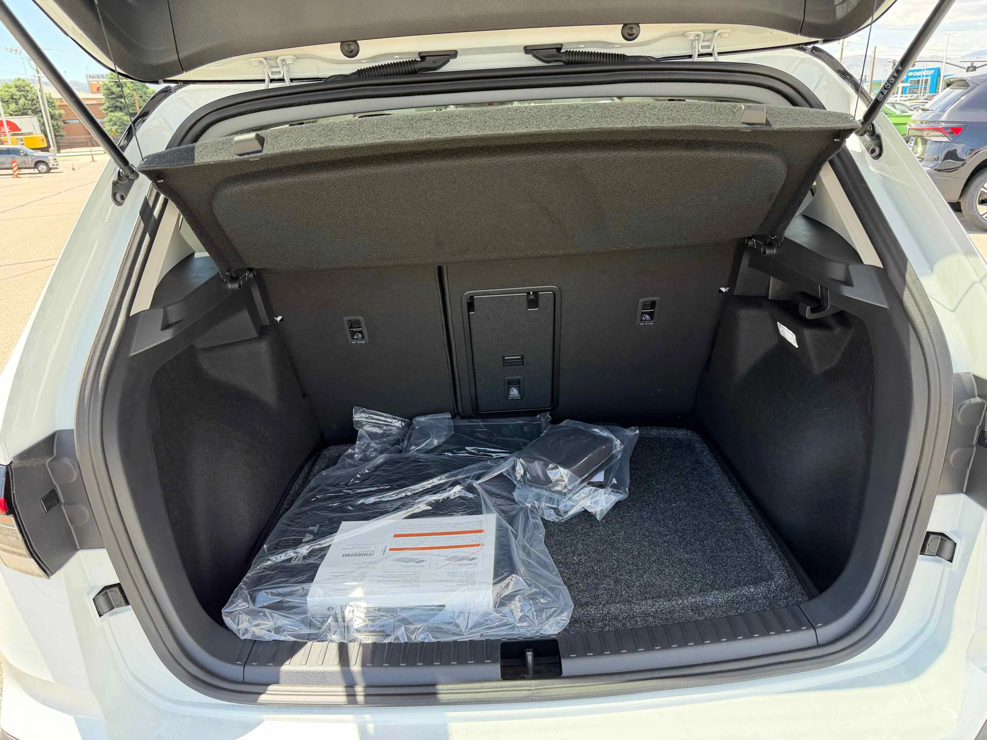 New 2026 Pure White Volkswagen SE Black image 31