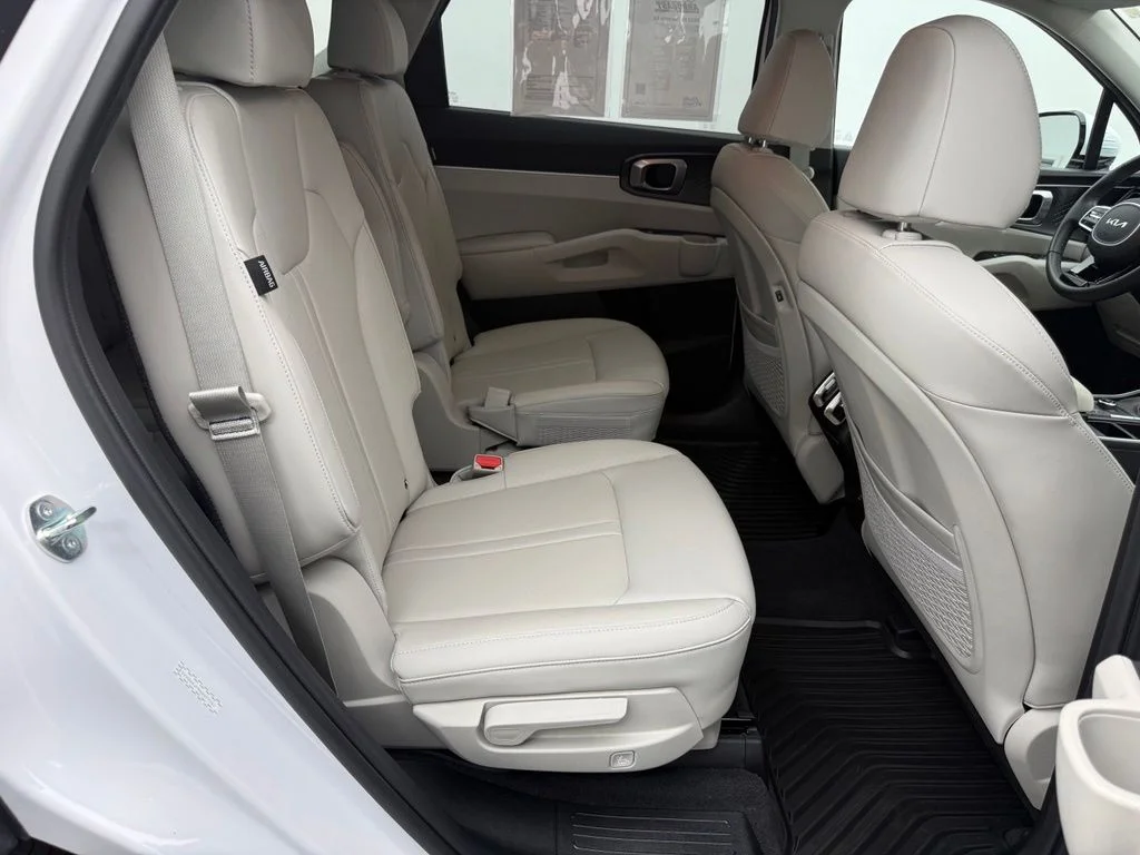 Used 2025 White Kia EX image 44