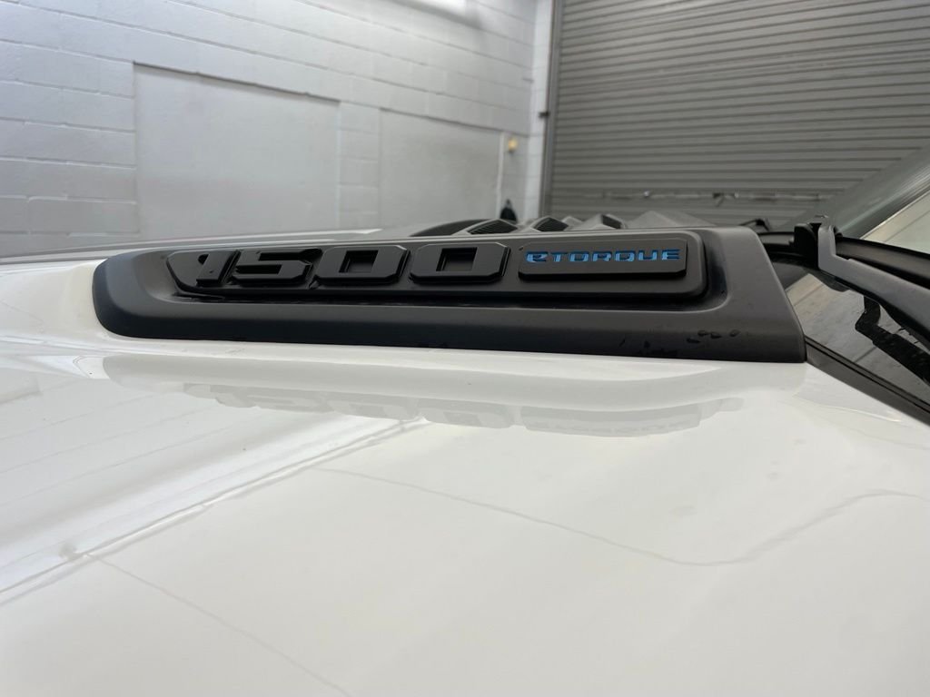 New 2026 Bright White Clear-Coat Exterior Paint RAM Big Horn/Lone Star America 250 image 12