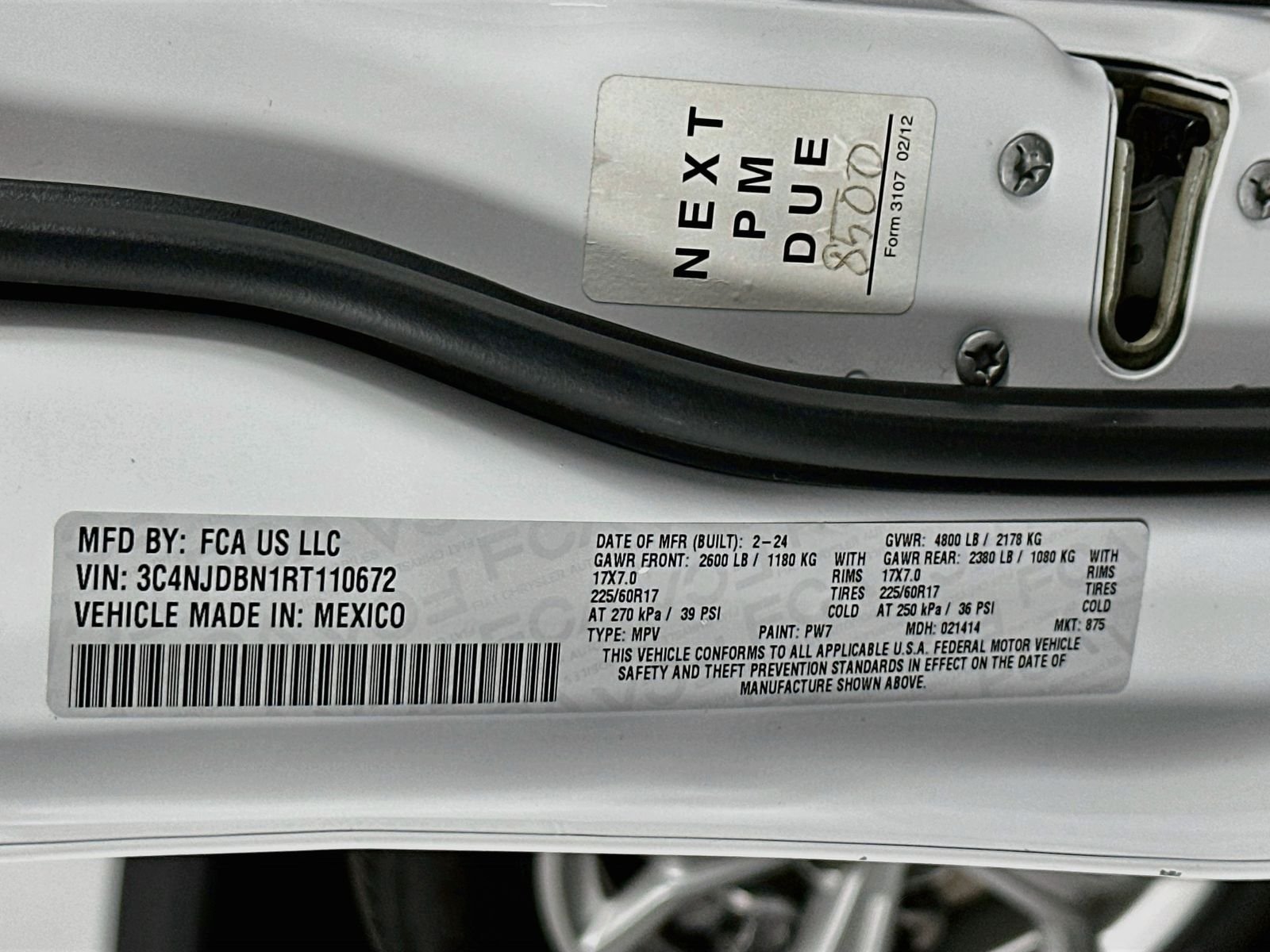 Used 2024 Bright White Clearcoat Jeep Latitude image 31