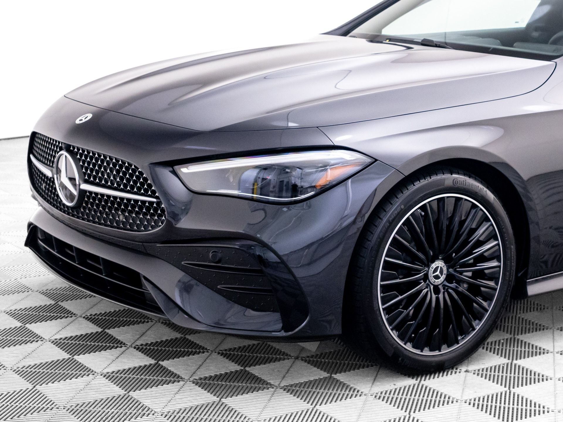 New 2026 Graphite Grey Metallic Mercedes-Benz CLE 300 image 36
