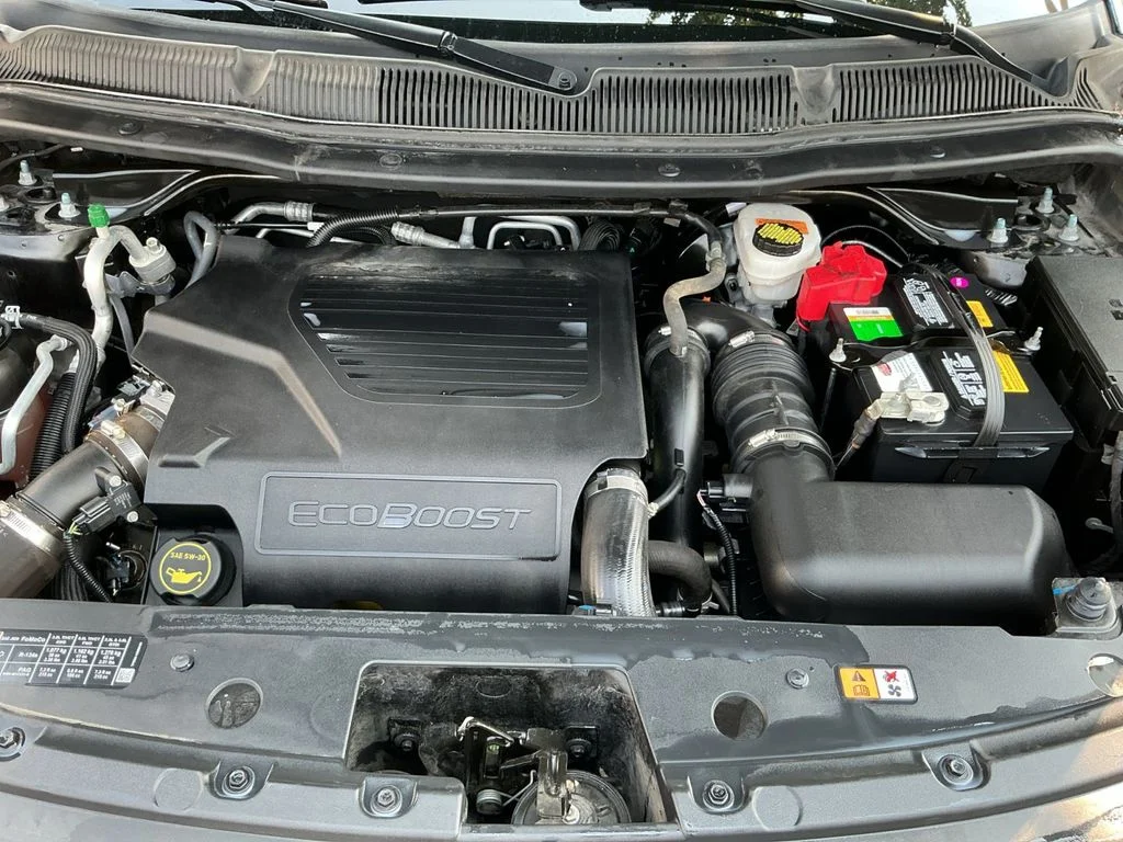 Used 2018 Gray Ford Sport image 24