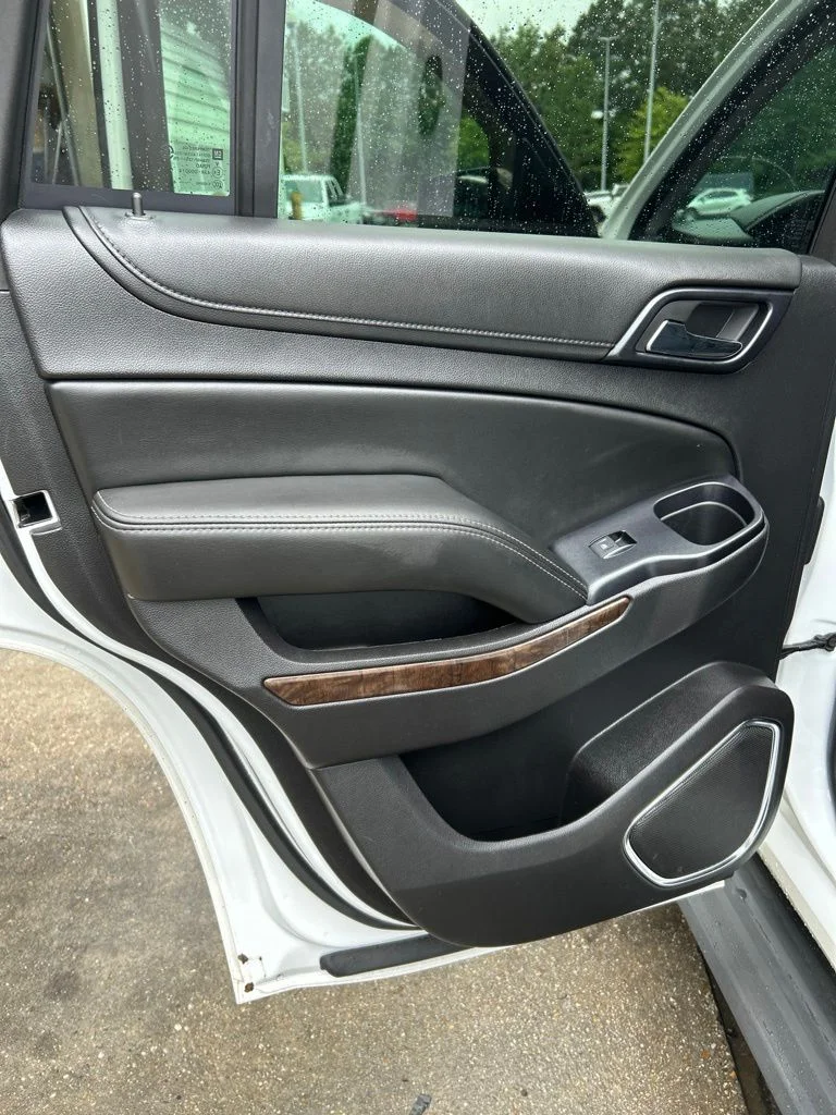 Used 2015 White Chevrolet LT image 36