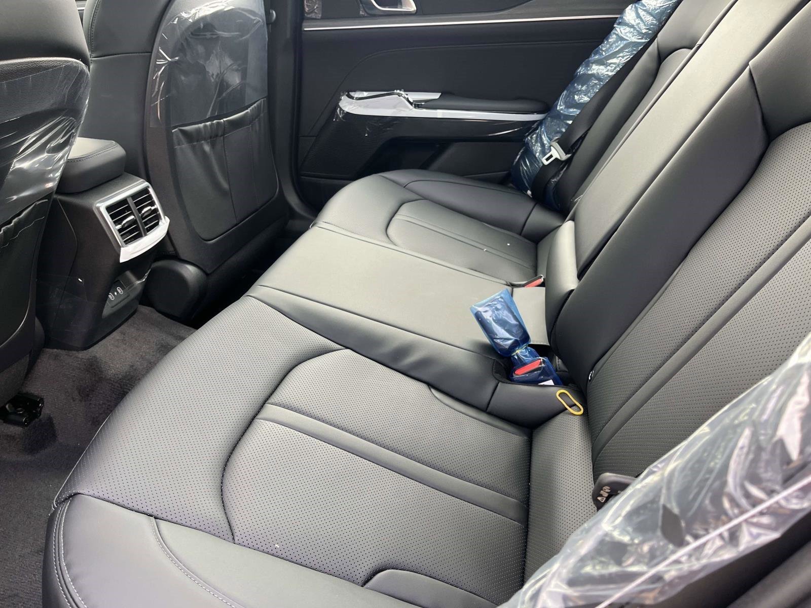 New 2026 Aurora Black Pearl Kia EX image 20