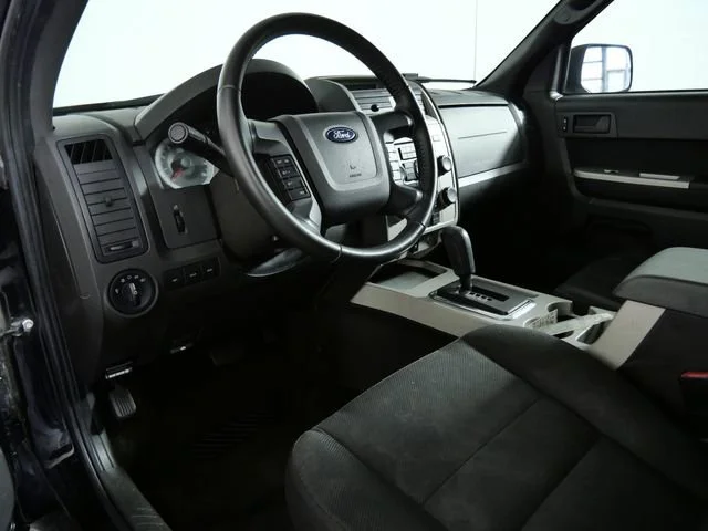 Used 2009 Black Ford XLT image 16