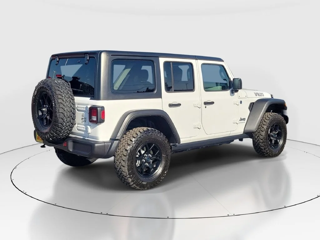 Certified Used 2025 White Jeep Willys 4xe image 4