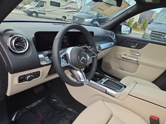 New 2026 Starling Blue Metallic Mercedes-Benz GLB250 image 26