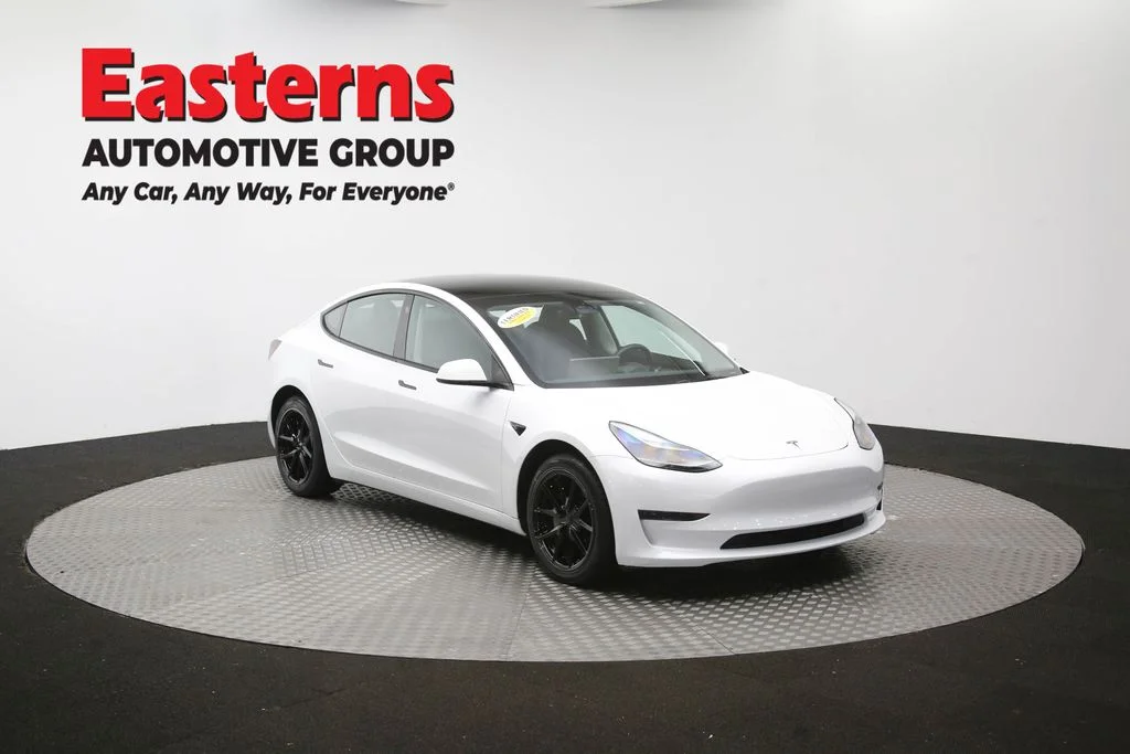 Used 2023 White Tesla Base image 44