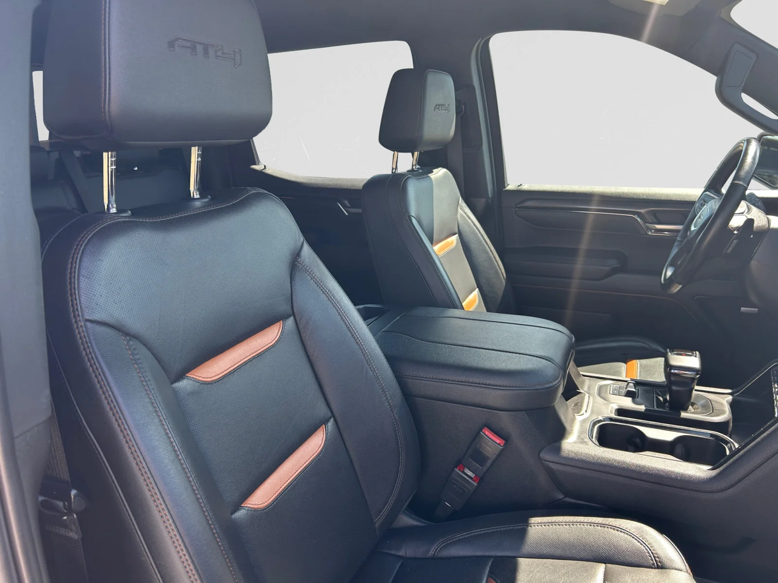 Used 2024 Gray GMC AT4 Crew Cab image 12