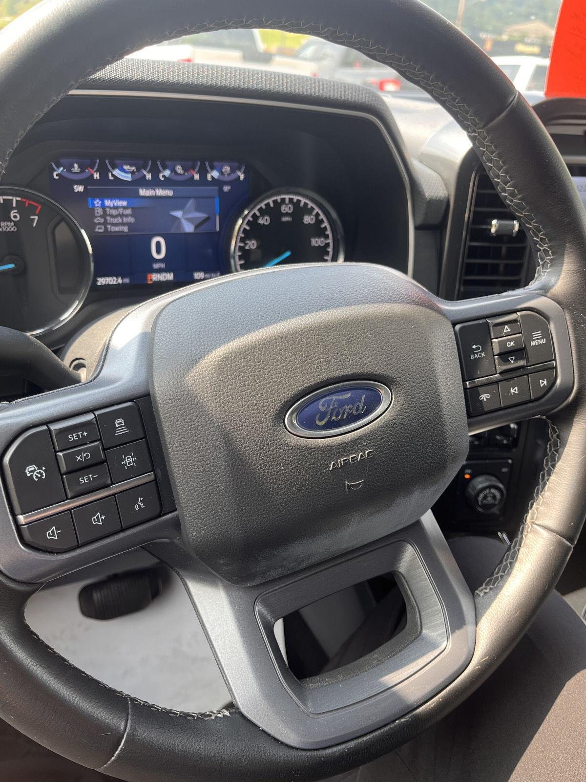 Used 2023 Oxford White Ford XLT image 18