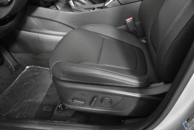 New 2026 Silver Hyundai SEL Premium AWD image 60
