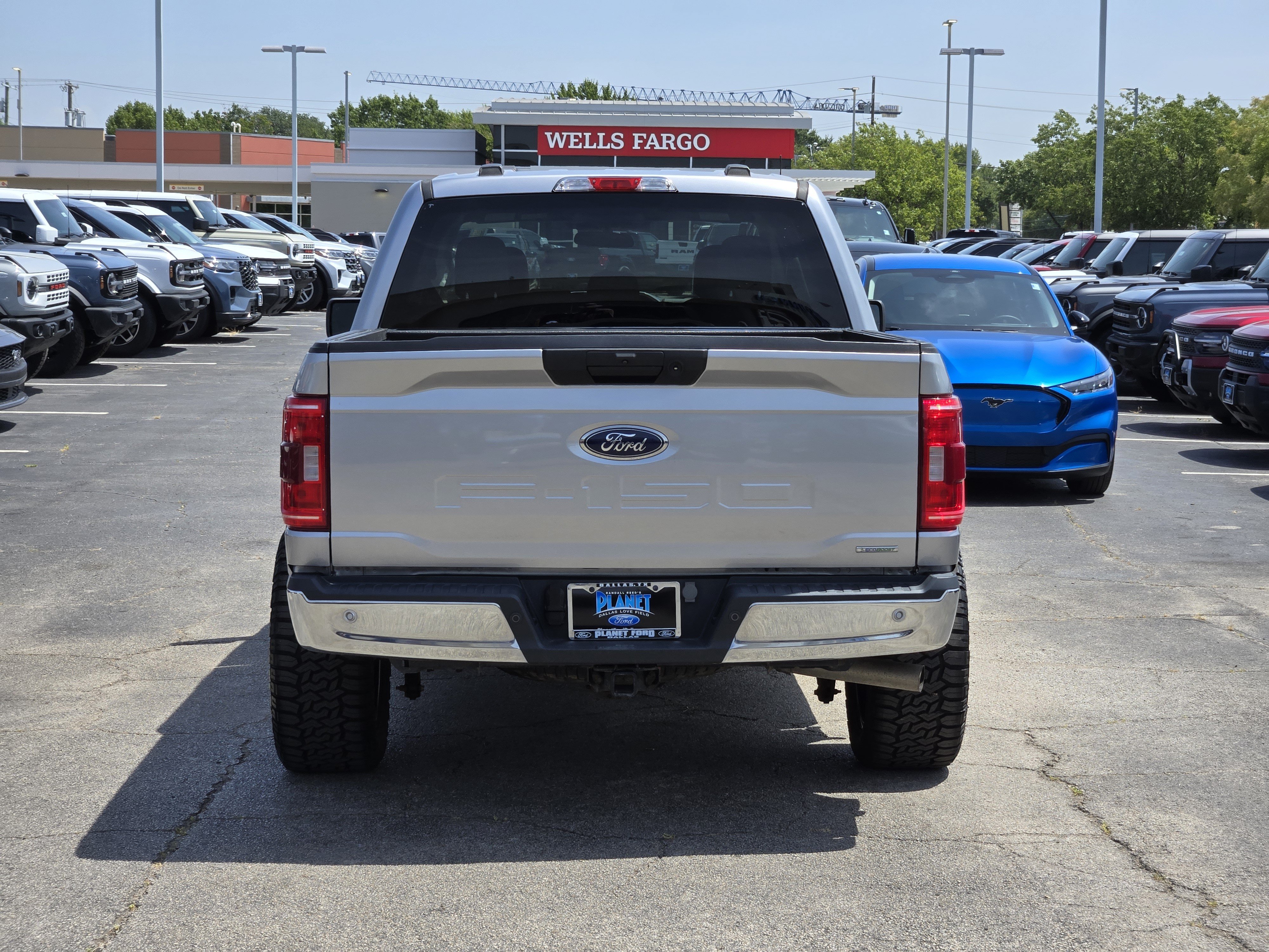 Used 2023 Silver Ford XLT image 6