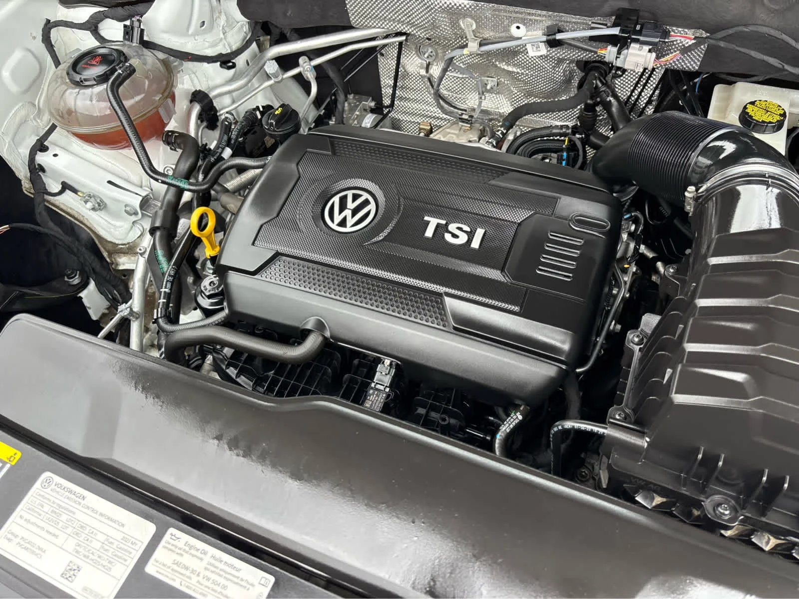 Certified Used 2023 Pure White Volkswagen 2.0T SE w/Technology image 30