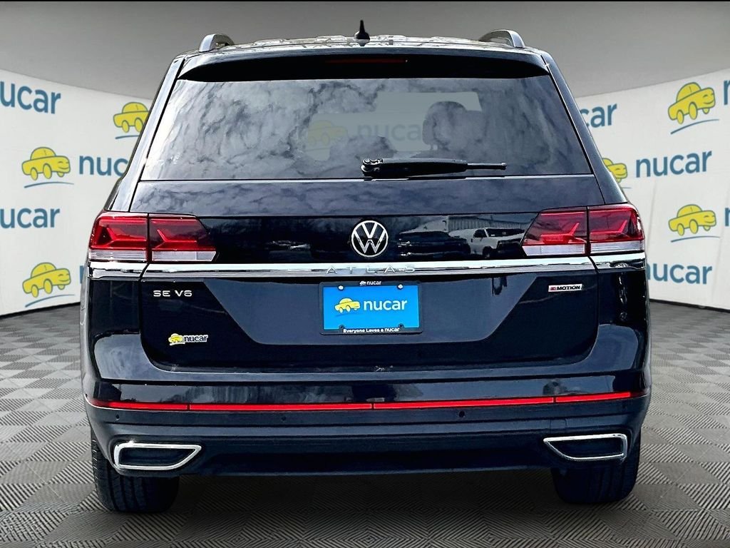 Used 2021 Deep Black Pearl Volkswagen 3.6L V6 SE w/Technology image 5