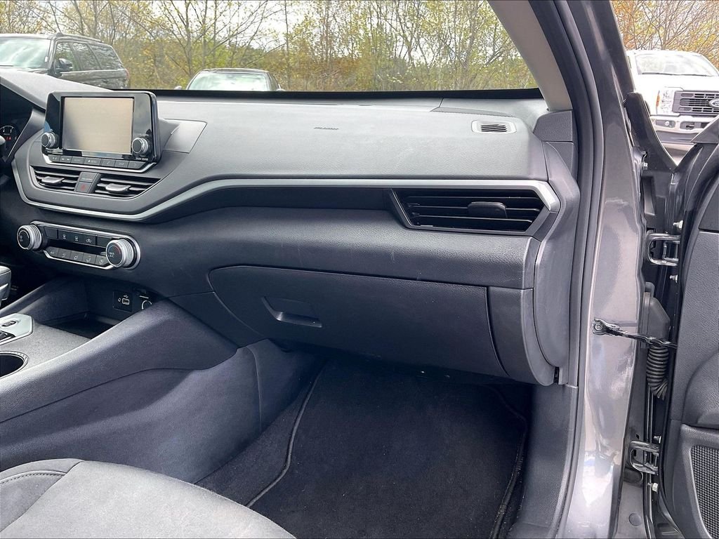 Used 2024 Gun Metallic Nissan 2.5 S image 12