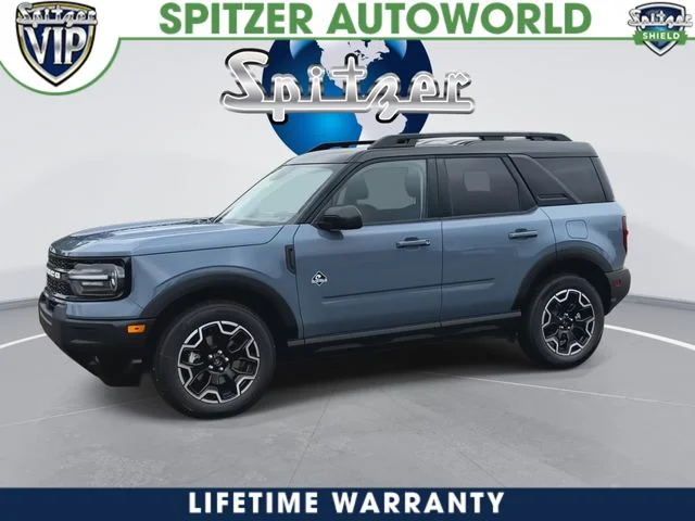 New 2026 Azure Gray Metallic Tri-Coat Ford Outer Banks® image 4