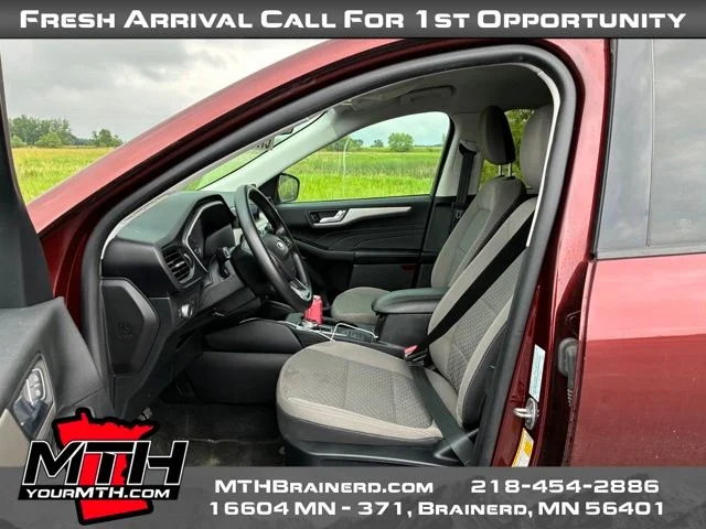 Used 2021 Brown Ford SE image 9