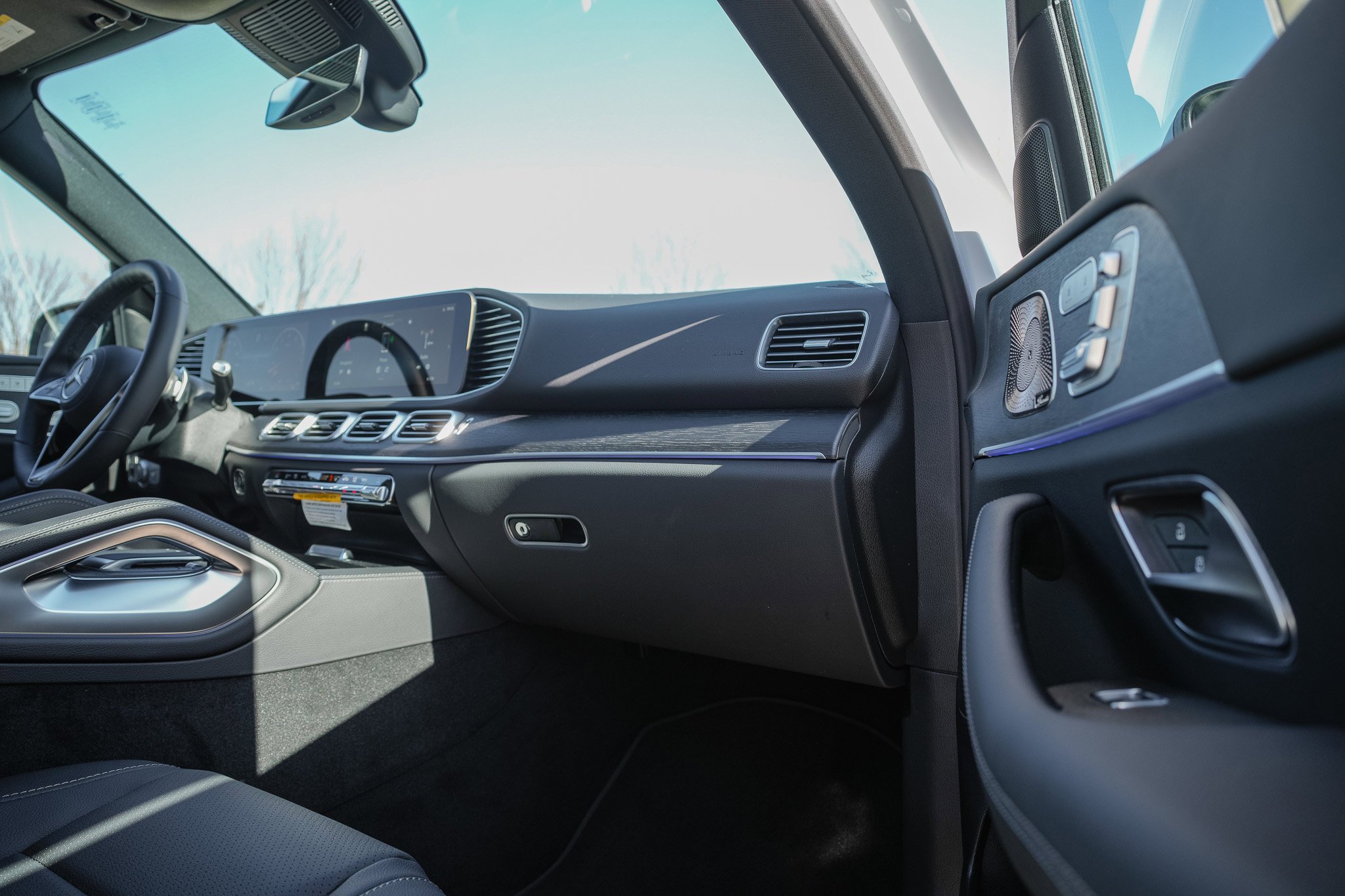 New 2026 MOONLIGHT WHITE Mercedes-Benz GLE 450 image 23