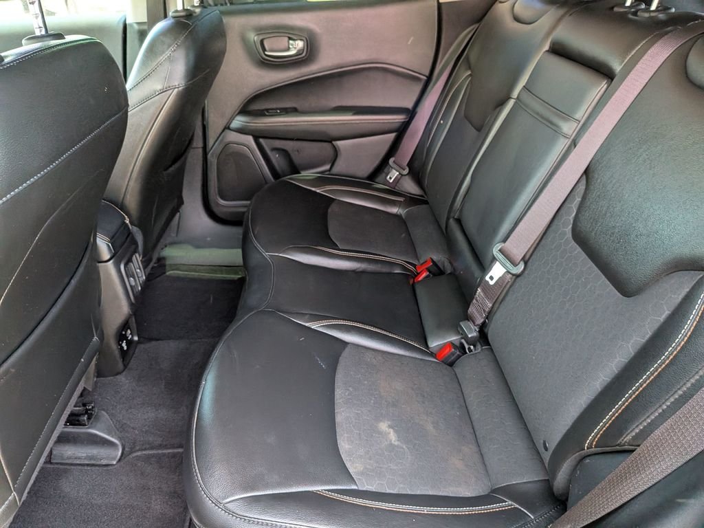 Used 2019 Black Jeep Latitude image 35