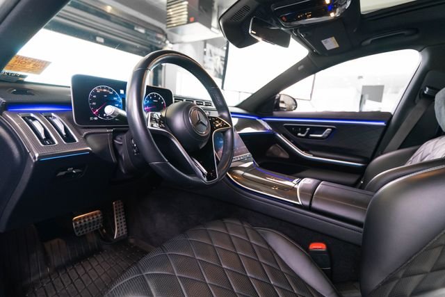 Certified Used 2022 Gray Mercedes-Benz S 580 image 4