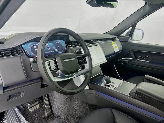 New 2026 Black Land Rover SE image 9
