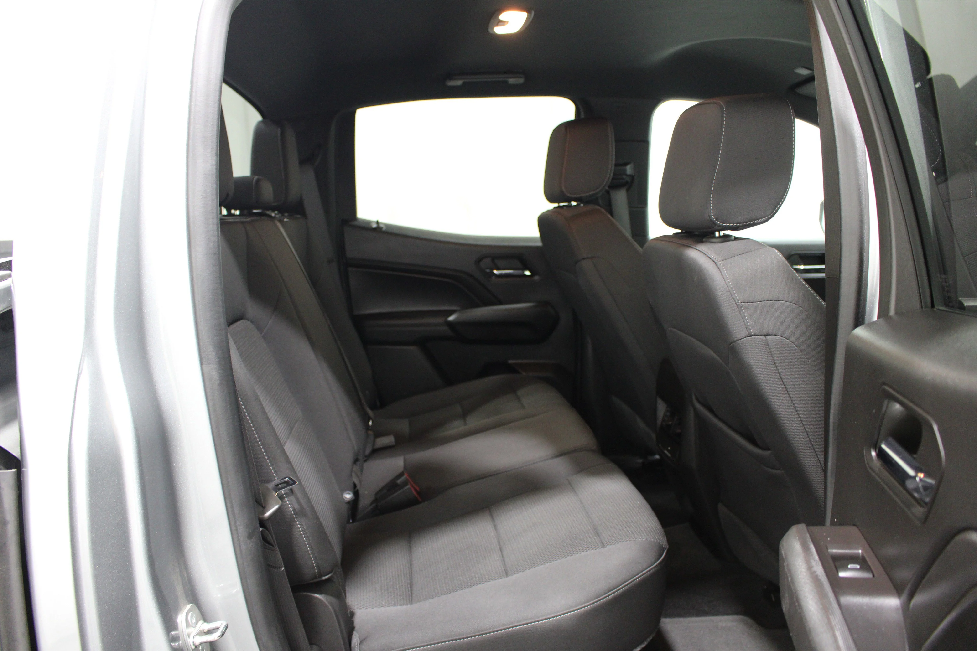 2023 Chevrolet Colorado LT - Photo 23