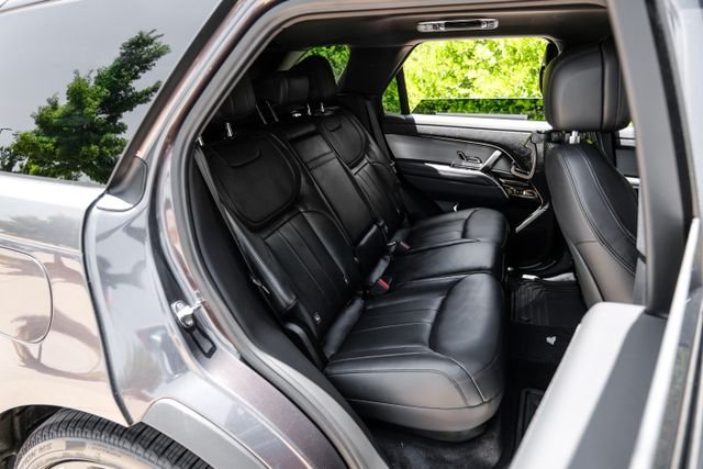 New 2026 Charente Grey Land Rover Dynamic SE image 47