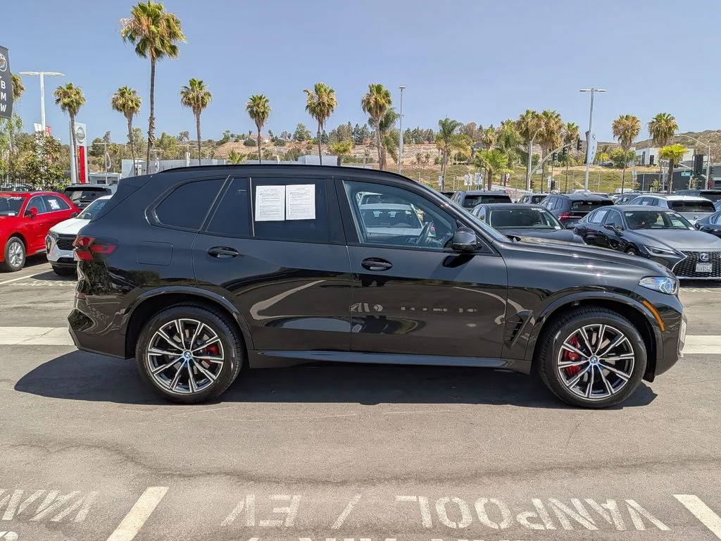 Used 2024 Black BMW sDrive40i image 3